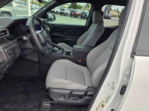 Certified 2025 Toyota Tacoma SR5 image 22