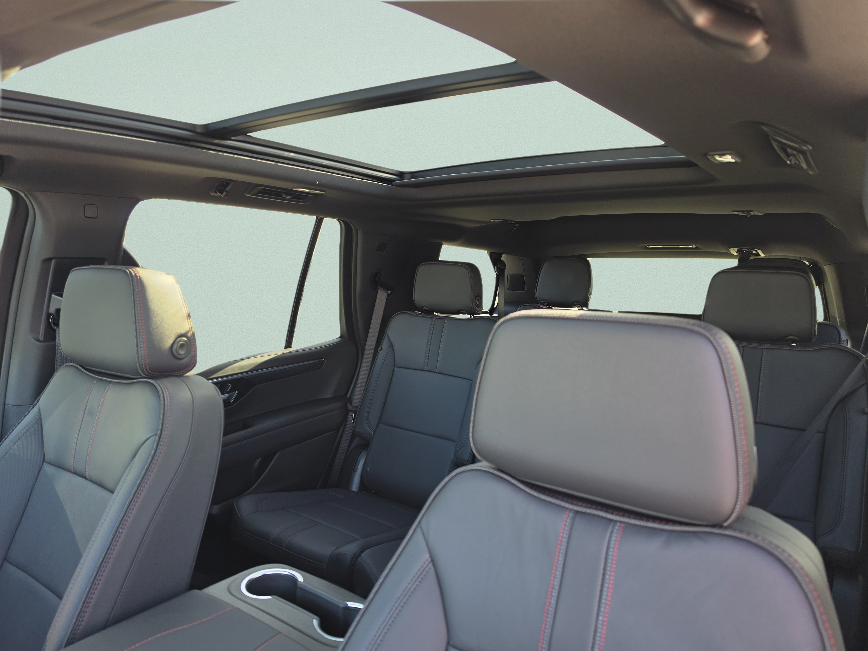 New 2026 Chevrolet Tahoe RST w/ Sun And Tow Package AWD/4WD image 28
