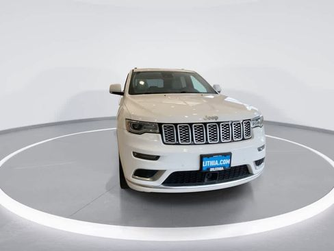 Used 2018 Jeep Grand Cherokee Summit AWD/4WD image 3