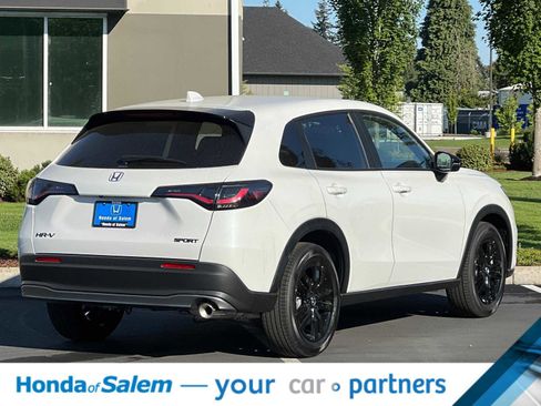 New 2026 Honda HR-V Sport image 3