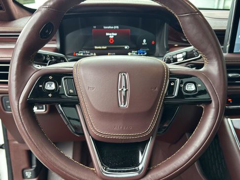 Used 2023 Lincoln Aviator Black Label Grand Touring w/ Class IV Trailer Tow Package image 17