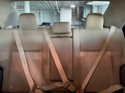 Used 2016 Toyota Corolla LE FWD image 19