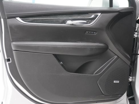 Used 2020 Cadillac XT5 Premium Luxury FWD image 14