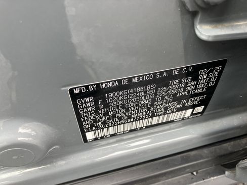 Used 2025 Honda HR-V Sport image 16