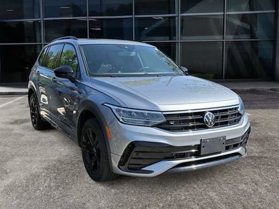 Used 2024 Volkswagen Tiguan SE R-Line