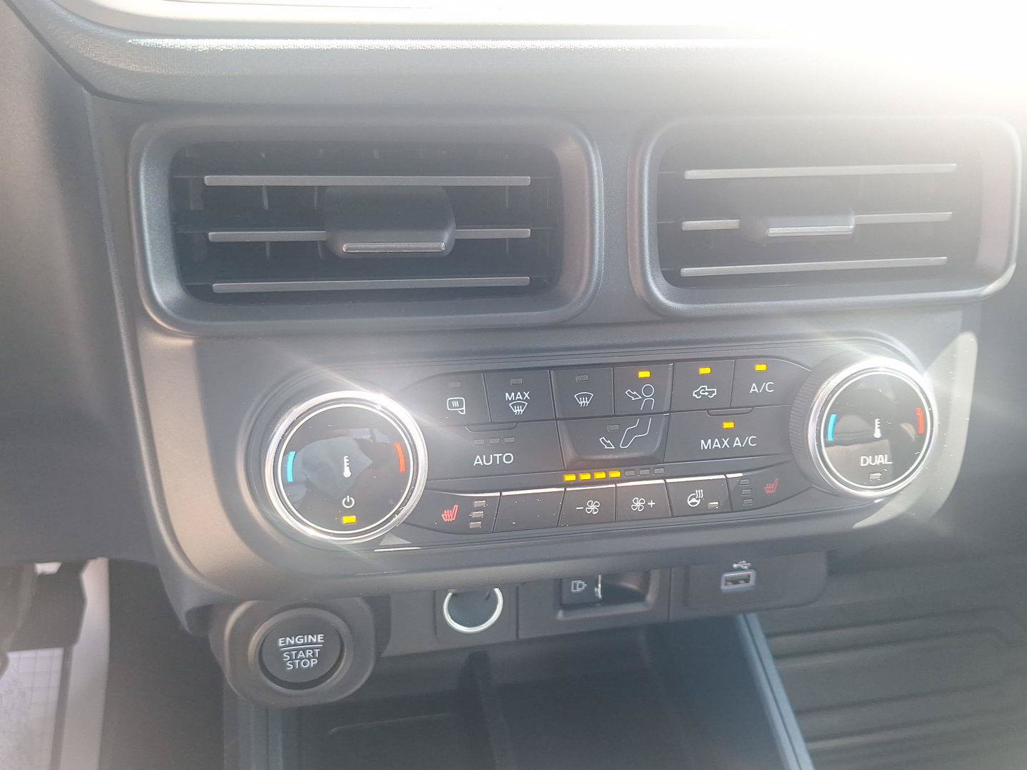 Used 2024 Ford Maverick Tremor w/ Tremor Off-Road Package AWD/4WD image 29
