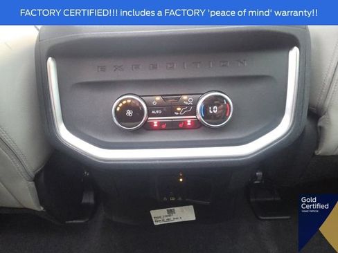 Used 2025 Ford Expedition Max Platinum AWD/4WD image 27