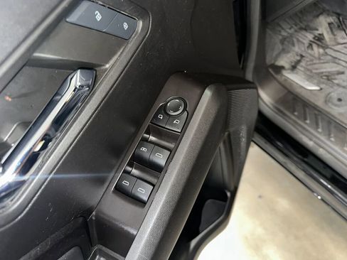 Certified 2024 Chevrolet Colorado LT w/ LT Convenience Package III image 5