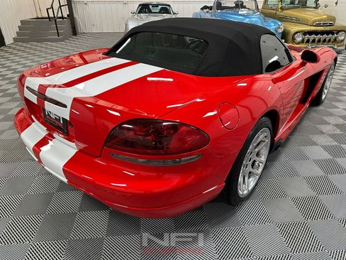 Used 2004 Dodge Viper SRT-10 image 15