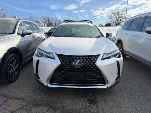 Used 2021 Lexus UX 250h w/ Premium Package image 2