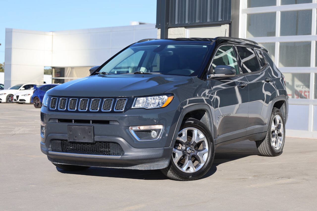 Used 2018 Jeep Compass Limited AWD/4WD image 3