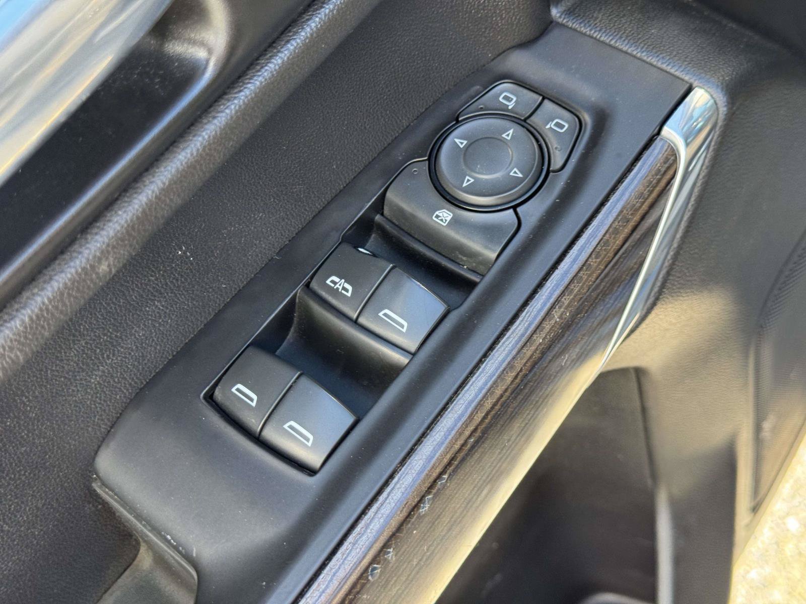 Used 2020 Chevrolet Silverado 1500 LT w/ All-Star Edition AWD/4WD image 15