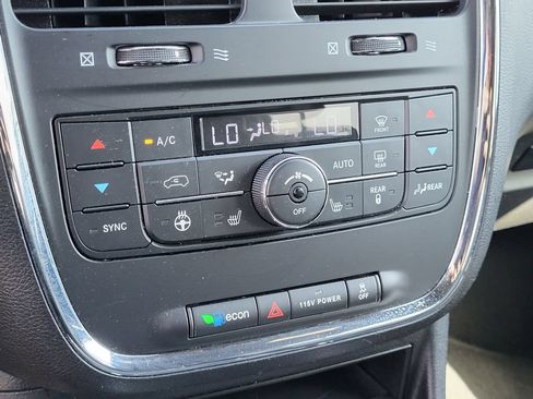 Used 2015 Dodge Grand Caravan R/T w/ Driver Convenience Group FWD image 15