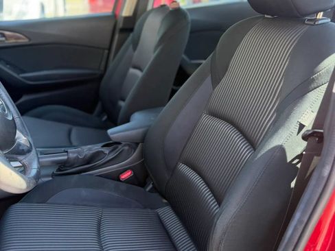 Used 2014 MAZDA MAZDA3 i Touring w/ Moonroof Package 1 FWD image 8