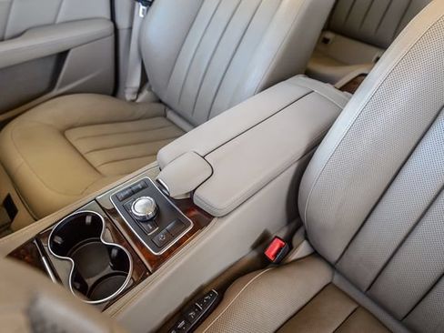 Used 2014 Mercedes-Benz CLS 550 4MATIC image 32