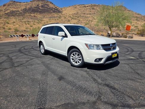 Used 2015 Dodge Journey SXT w/ Flexible Seating Group FWD image 3