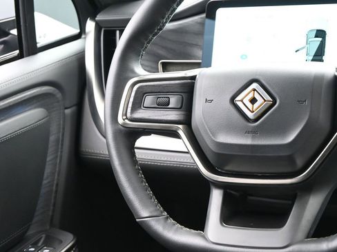 Used 2023 Rivian R1S Adventure image 29