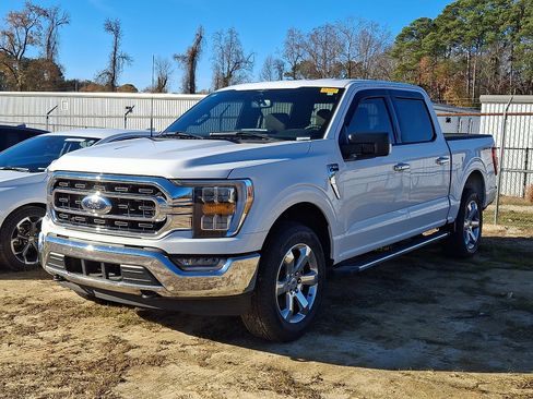 Used 2023 Ford F150 XLT w/ Equipment Group 302A High image 3