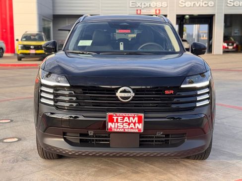 New 2026 Nissan Kicks SR image 3