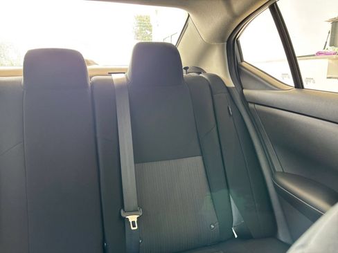 Used 2025 Nissan Sentra SV FWD image 37