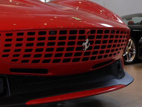 Certified 2024 Ferrari Roma RWD image 21