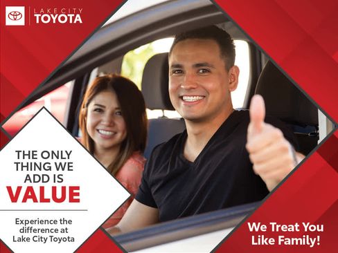 Used 2021 Toyota RAV4 XLE AWD/4WD image 8