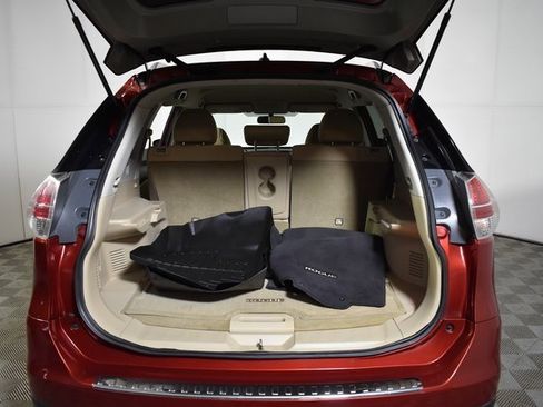 Used 2015 Nissan Rogue SV image 28