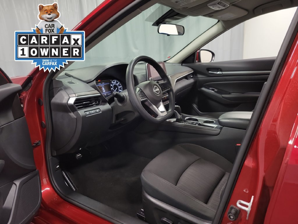 Used 2023 Nissan Altima 2.5 SV FWD image 12