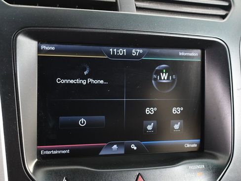 Used 2015 Ford Explorer XLT w/ Equipment Group 202B image 29