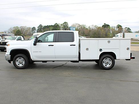 Used 2024 Chevrolet Silverado 2500 W/T w/ WT Convenience Package RWD image 6