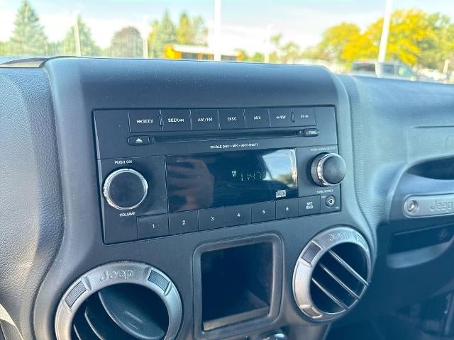 Used 2018 Jeep Wrangler Unlimited Sport AWD/4WD image 13