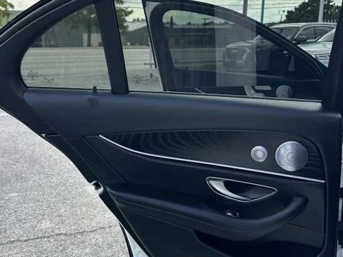 Used 2019 Mercedes-Benz E 300 image 23