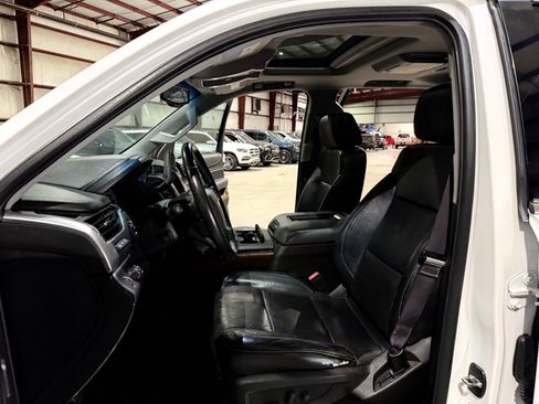 Used 2016 Chevrolet Tahoe LTZ RWD image 14