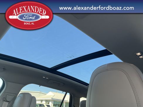 Used 2022 Lincoln Aviator Reserve w/ Equipment Group 201A image 30