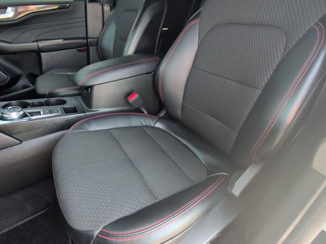 Used 2023 Ford Escape ST-Line w/ Tech Pack #1 FWD image 12