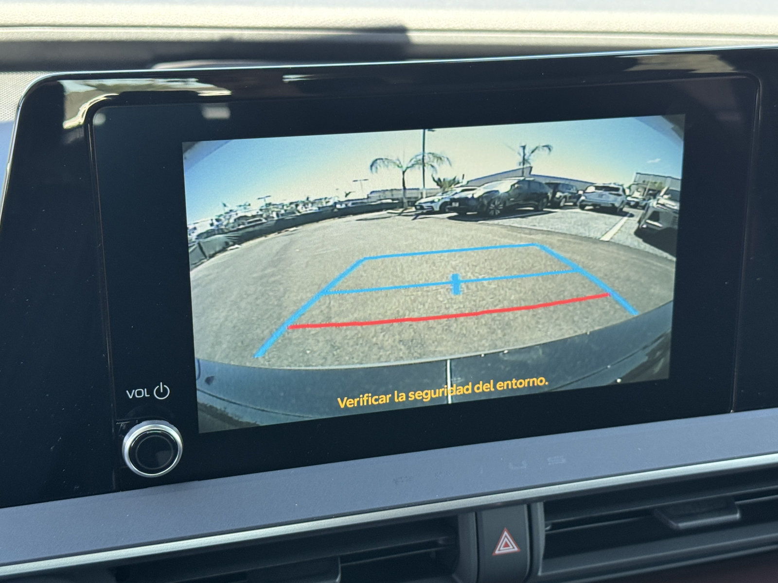 New 2027 Toyota Prius Plug-In Hybrid FWD image 6