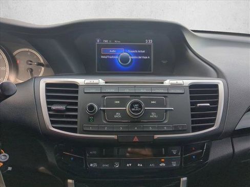 Used 2017 Honda Accord LX image 10