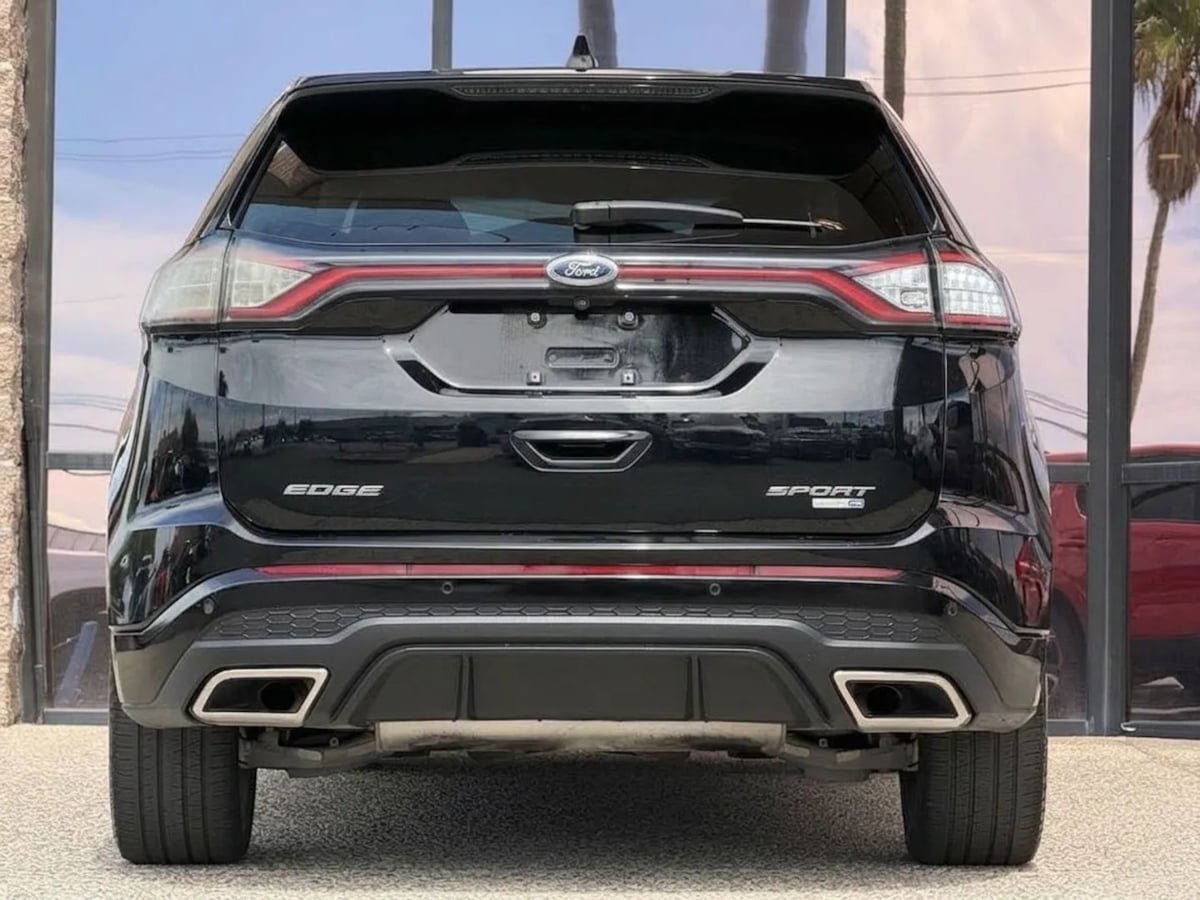 Used 2017 Ford Edge Sport w/ Technology Package AWD/4WD image 10