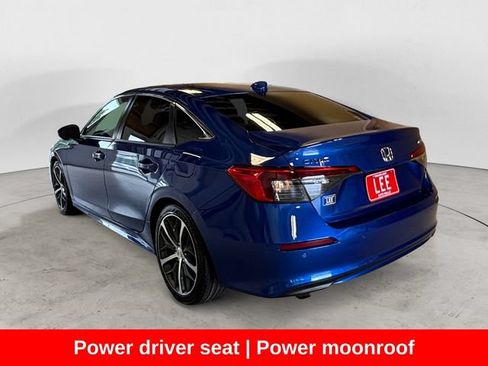 Used 2024 Honda Civic Touring image 3