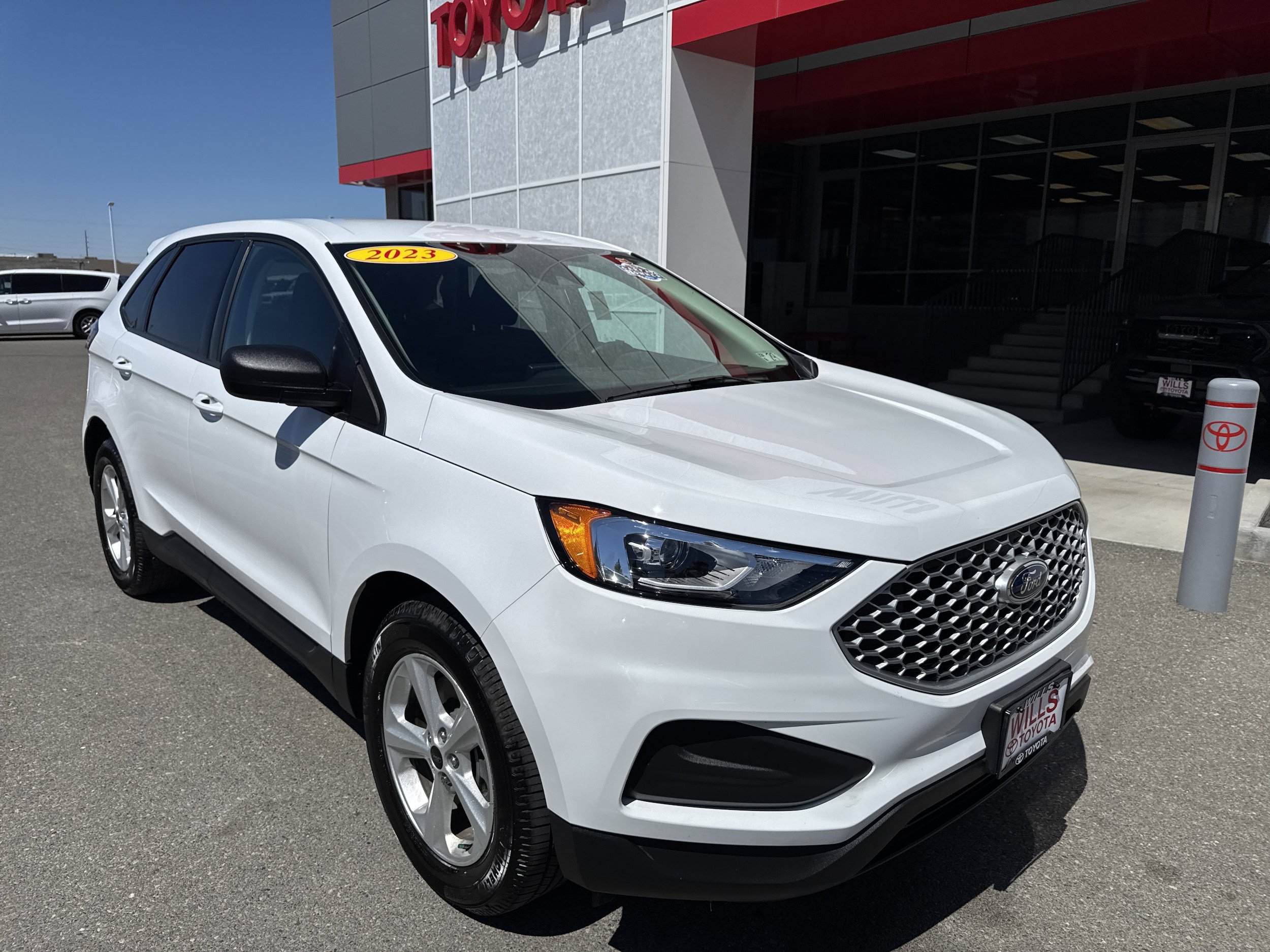 Used 2023 Ford Edge SE AWD/4WD image 1