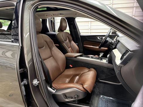 Used 2019 Volvo XC60 T5 Inscription FWD image 31