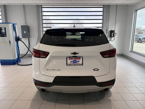 Used 2024 Chevrolet Blazer LT w/ Sound & Technology Package image 5