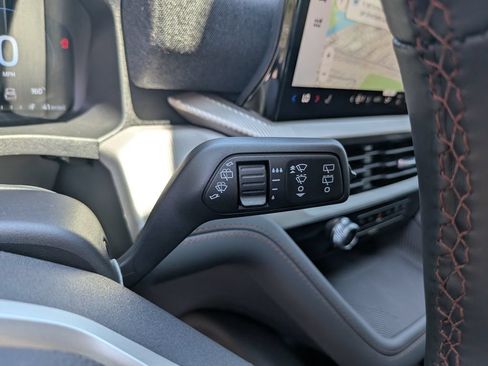 New 2026 Ford Explorer Active RWD image 32