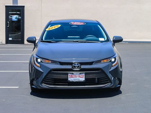 Certified 2025 Toyota Corolla LE FWD image 2
