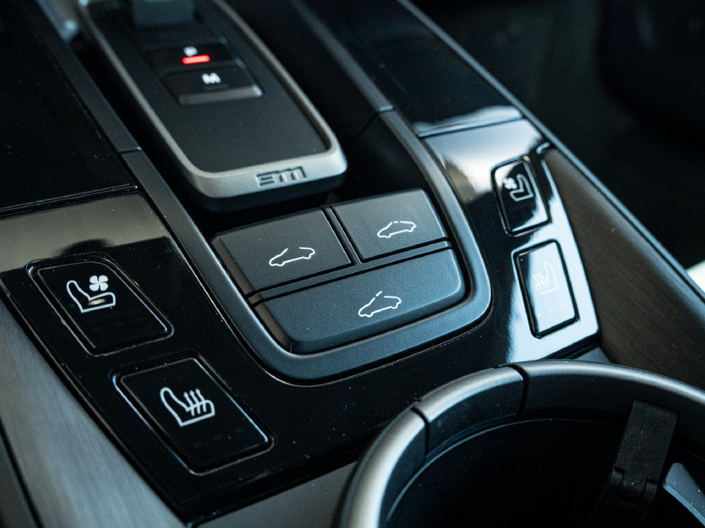 Certified 2025 Porsche 911 Carrera 4 GTS AWD/4WD image 13