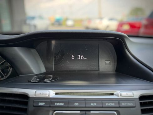 Used 2017 Honda Accord LX image 12