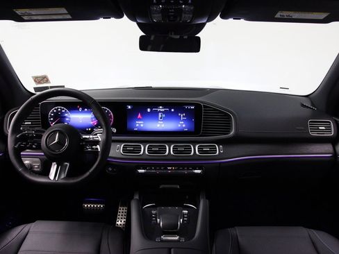 New 2026 Mercedes-Benz GLS 450 GLS 450 image 2