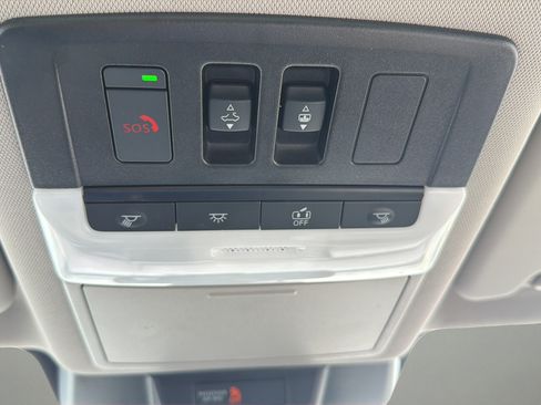 Certified 2024 Nissan Rogue SL w/ SL Premium Package AWD/4WD image 25