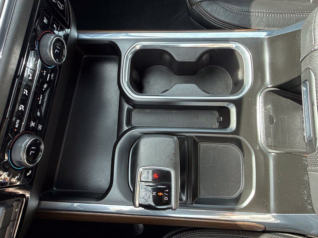 Certified 2024 Chevrolet Silverado 1500 High Country w/ Technology Package AWD/4WD image 13