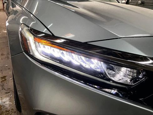 Used 2018 Honda Accord EX-L image 29